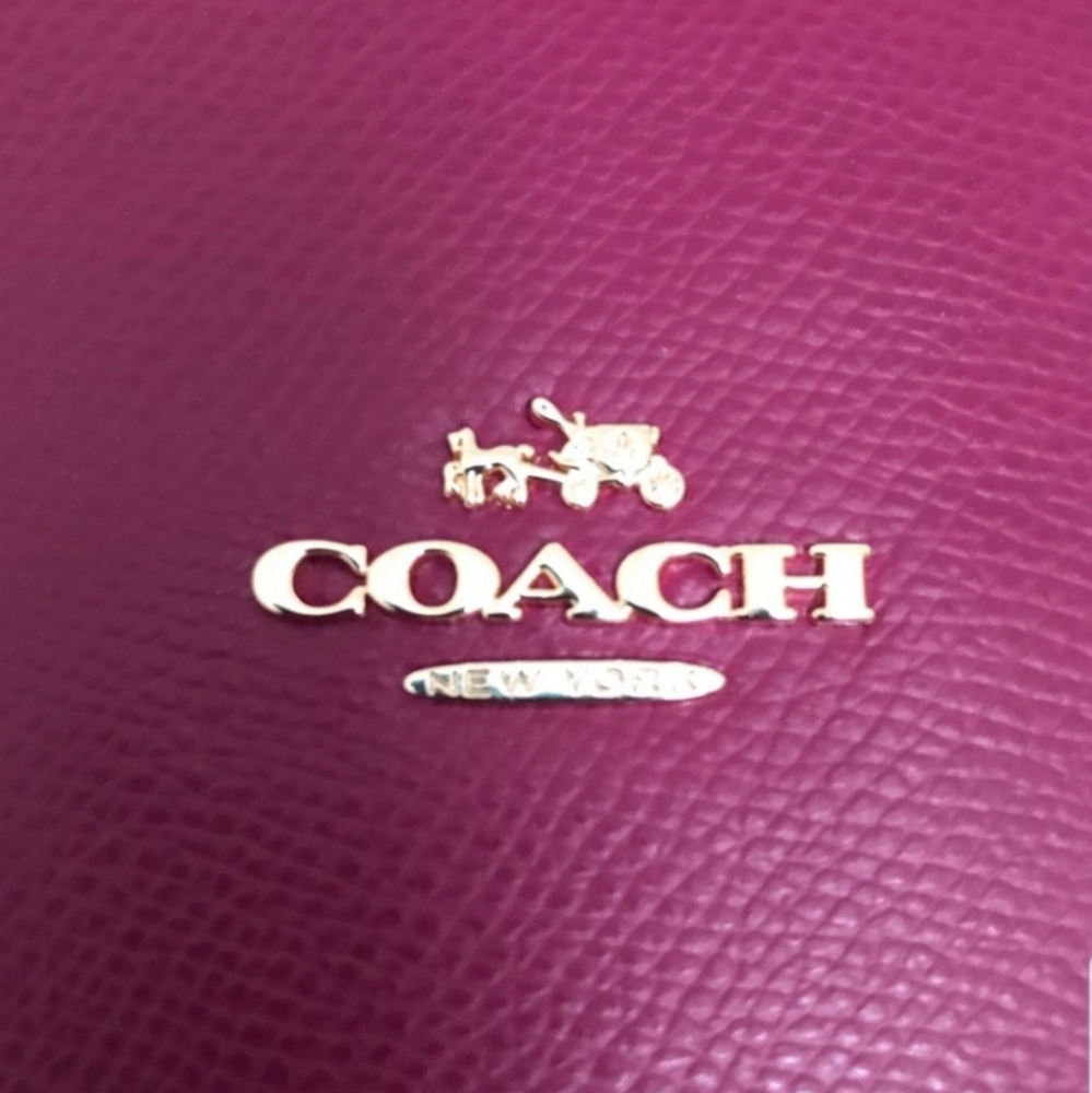 Coach Central Tote with Zip - Picture 3 of 8